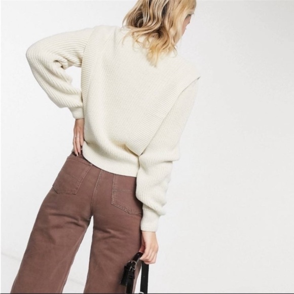 ASOS New Look Cream Longsleeve Crewneck Pullover Sweater w/ side panel details - Picture 4 of 8